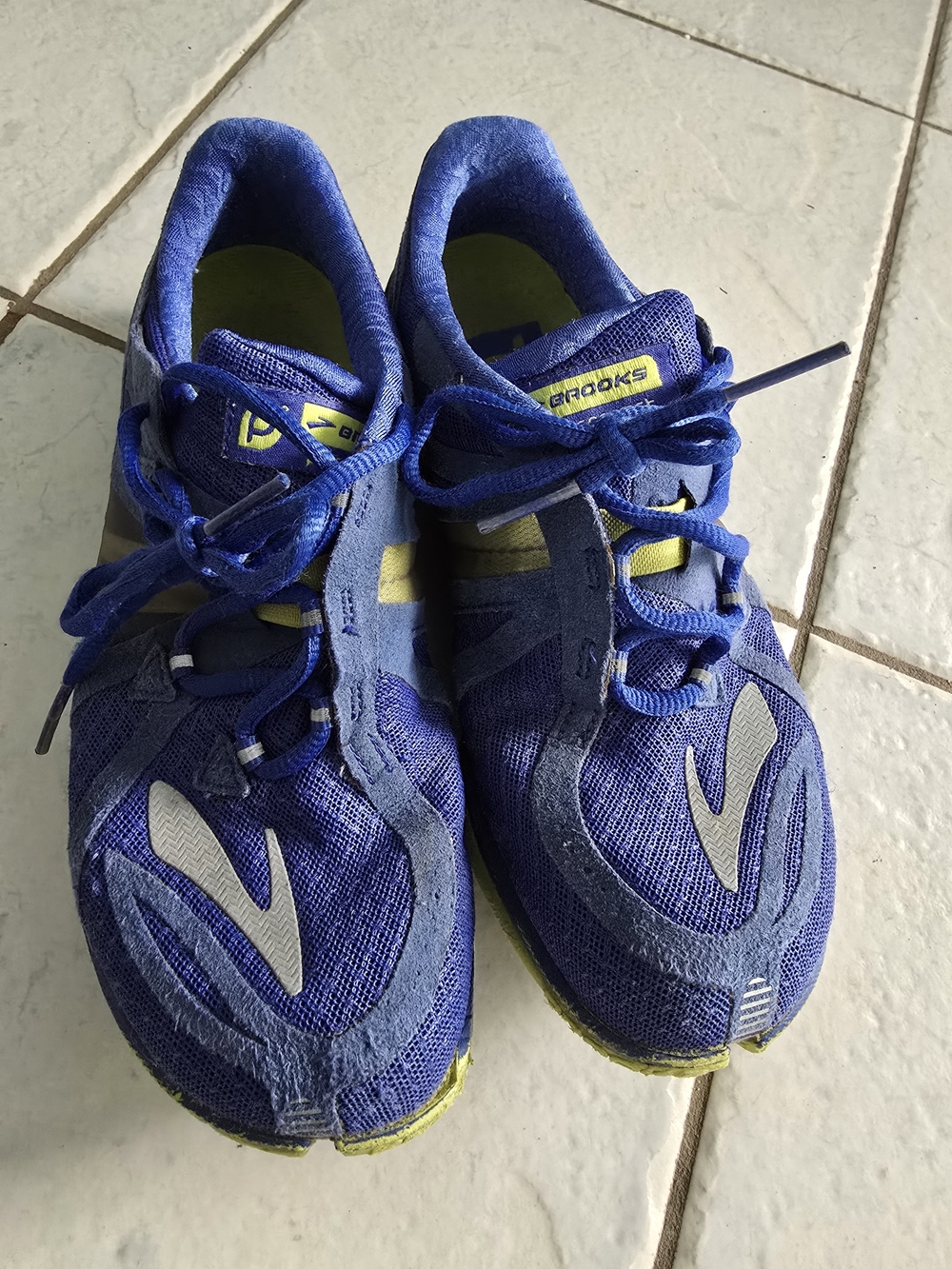 Brooks Blue Running Shoes - Lightweight Comfort